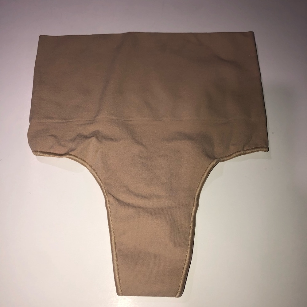 Skims Core Control Thong Shapeware